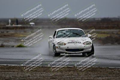 media/Nov-15-2025-CalClub SCCA (Sat) [[7bfa5a7151]]/Race/Group 4/